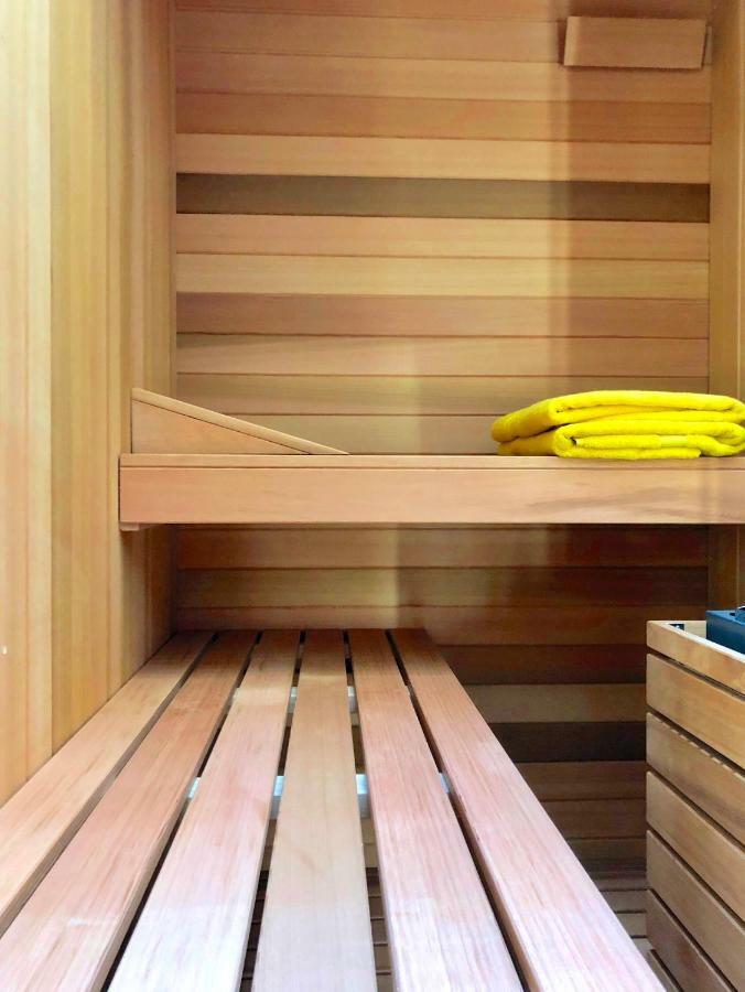 Castelli Delux Apartment Менаджо Екстериор снимка